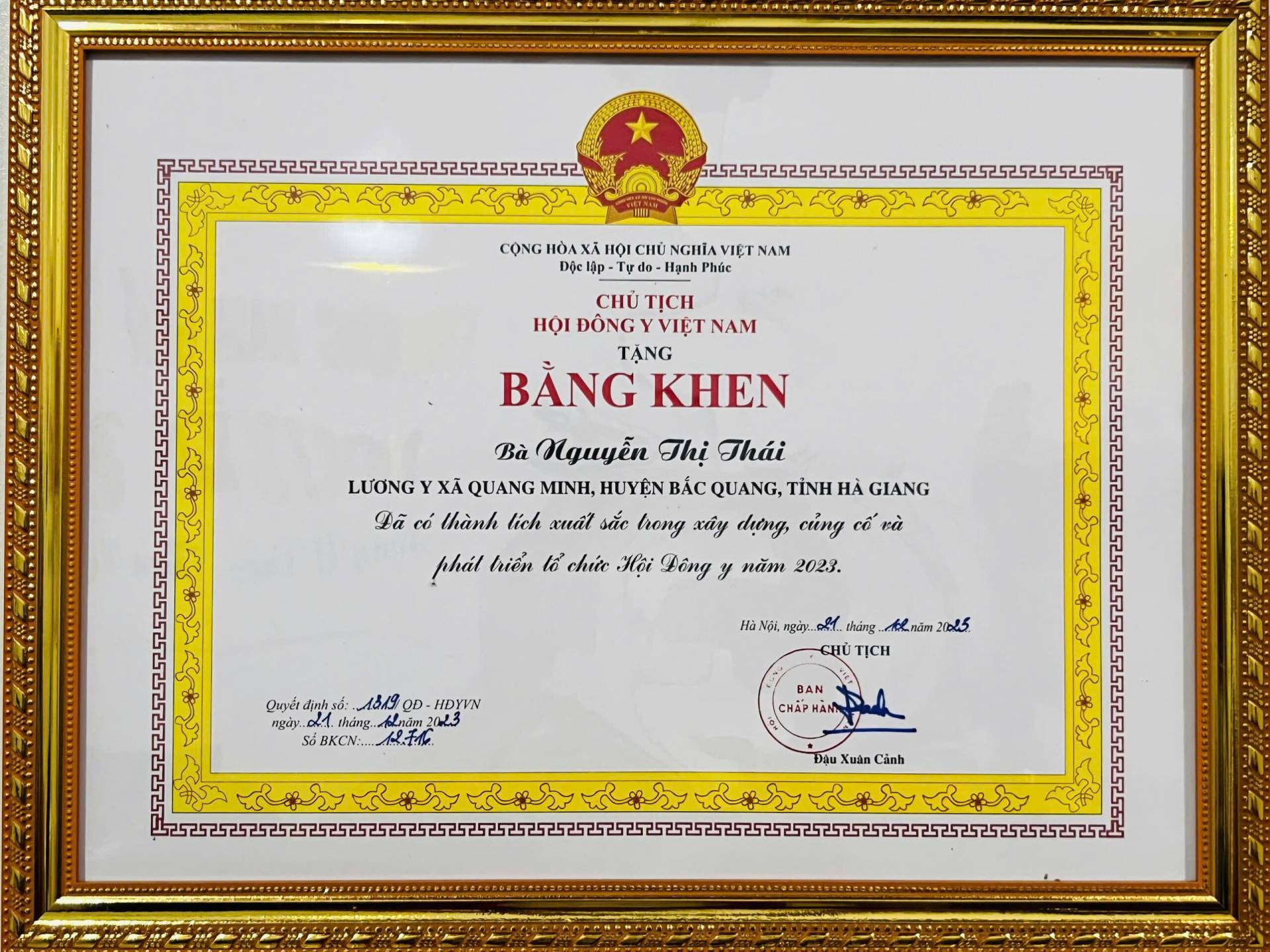 giai thuong 18 scaled